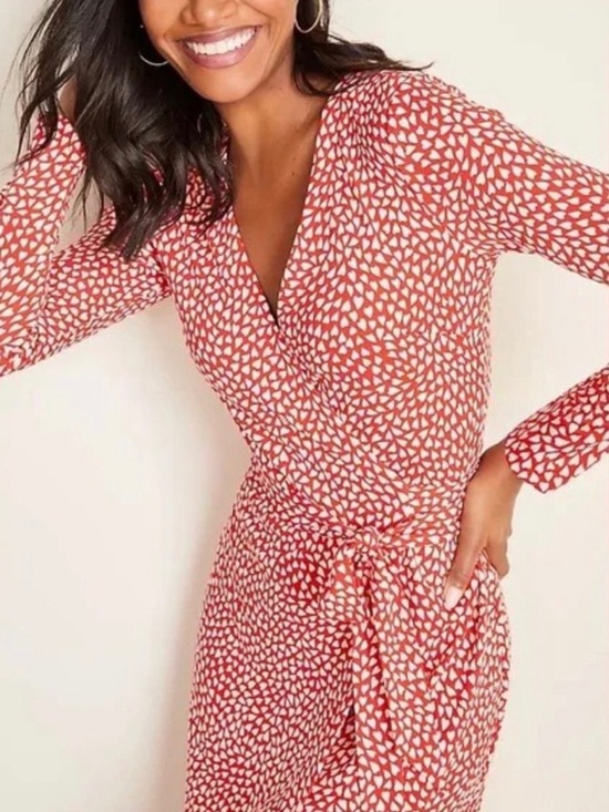 Ann Taylor Dresses & Skirts - Ann Taylor Red Printed Wrap Dress with Tie Waist